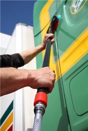 Vikan Waterfed Telescopic Handle 1080mm - 1600mm QR Coupling