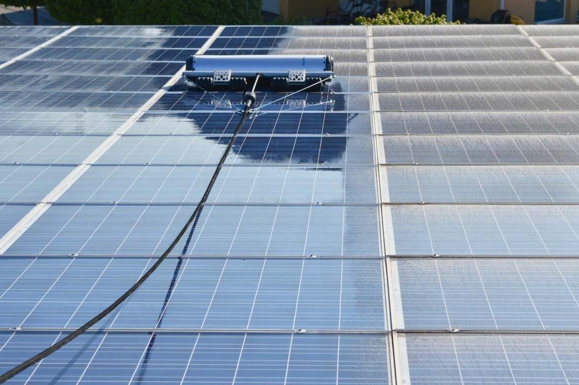 SOLA-TECS W Solar Panel Cleaning Brush