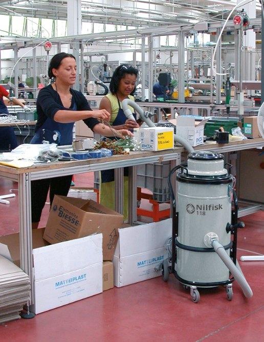 Nilfisk 118 Single Phase Dry Vacuum