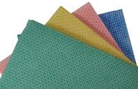 Optima Plus Antibacterial Cloths Pack 25 Red