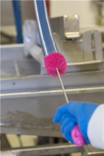 Vikan Medium Long Handle Tube Brush 60mm diameter