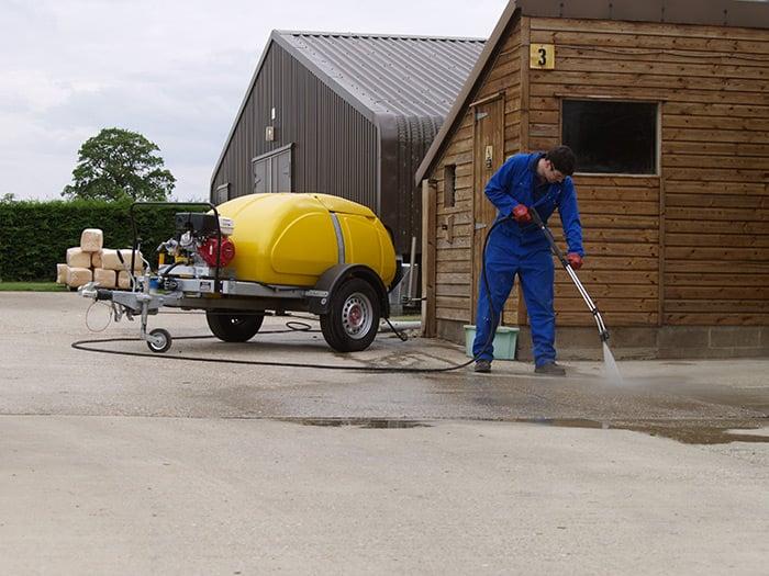 Commando® 4000 Trailer Mounted Pressure Washer & Bowser