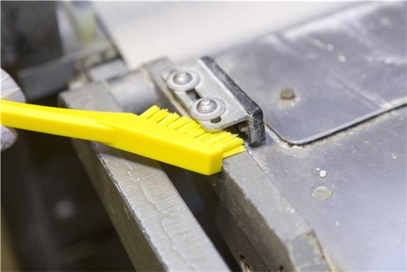 Vikan Very Hard Detail Brush 205mm