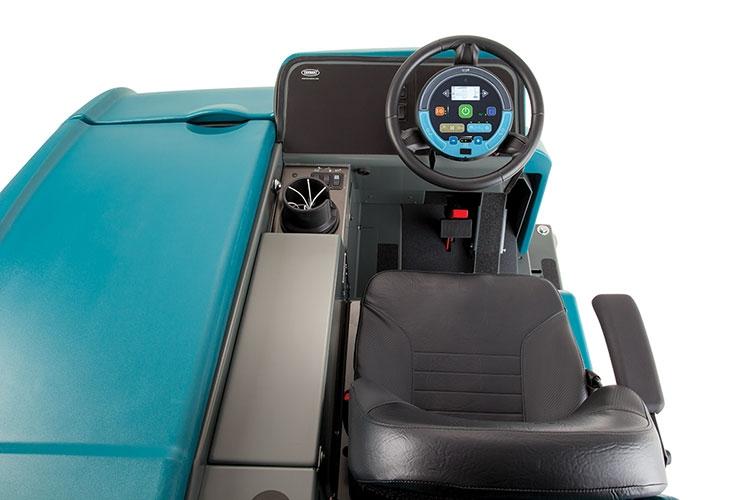 Tennant M30 Ride On Sweeper-Scrubber