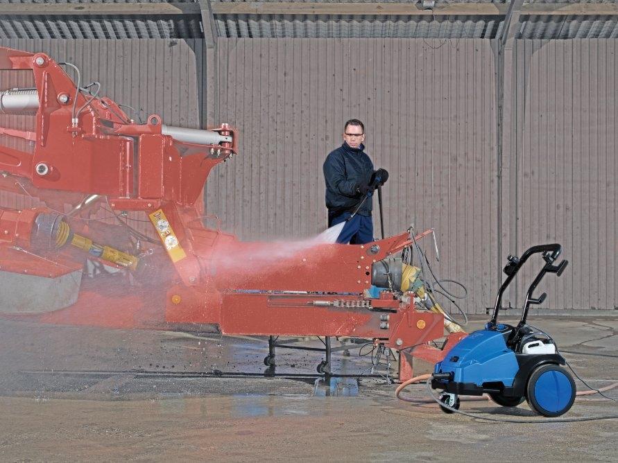 Nilfisk MC 5M Cold Pressure Washer