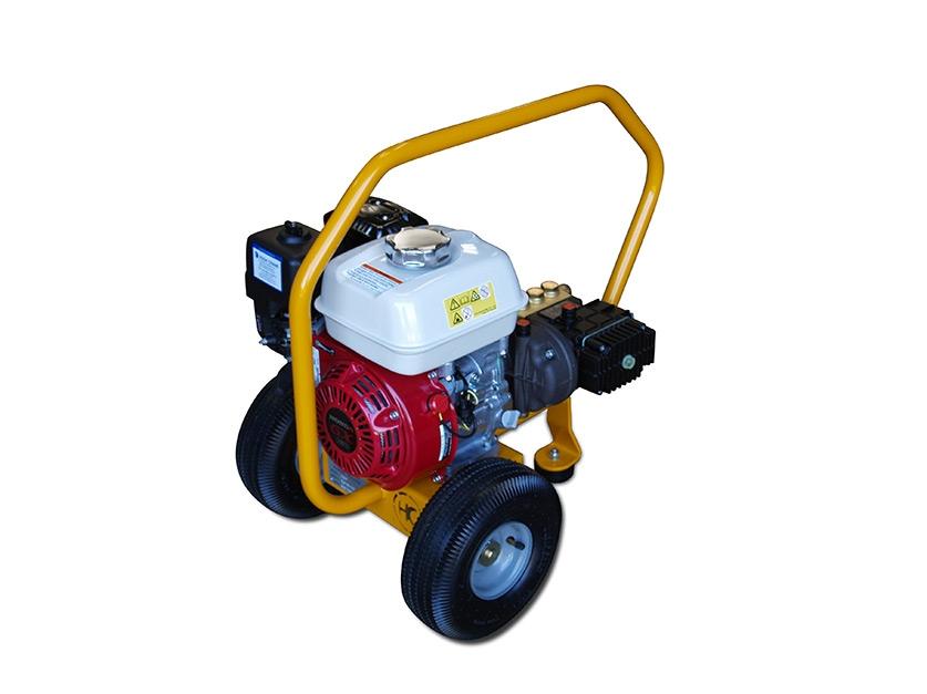 SOLA-TECS 80cm Brush Kit With 12m Telescopic Pole & Pressure Washer