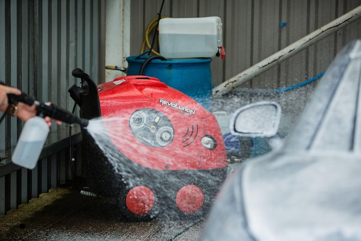 MAC Drop Revolution Hot Mobile Pressure Washer