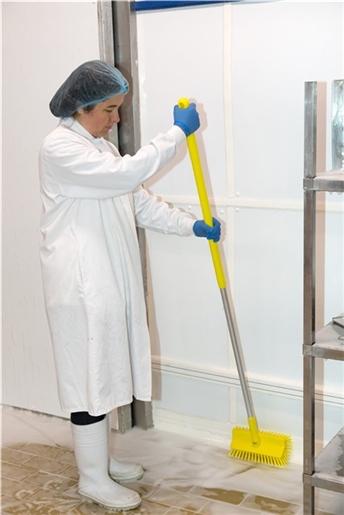 Vikan Soft/Split Waterfed Angle Adjustable Broom 240mm