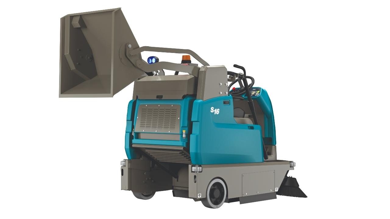 Tennant S16 Ride On Sweeper 