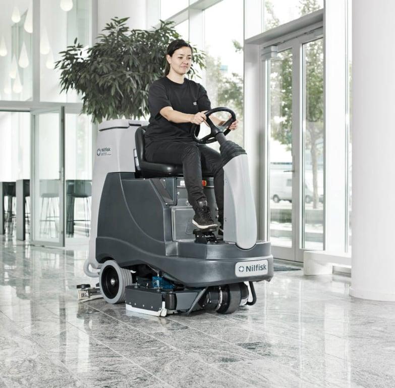 Nilfisk BR 755/855 Ride On Scrubber Drier
