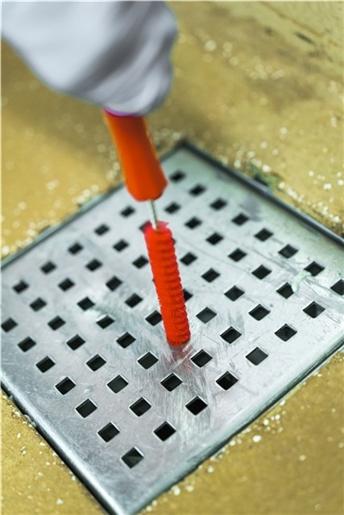 Vikan Hard Short Handle Tube Brush 15mm diameter