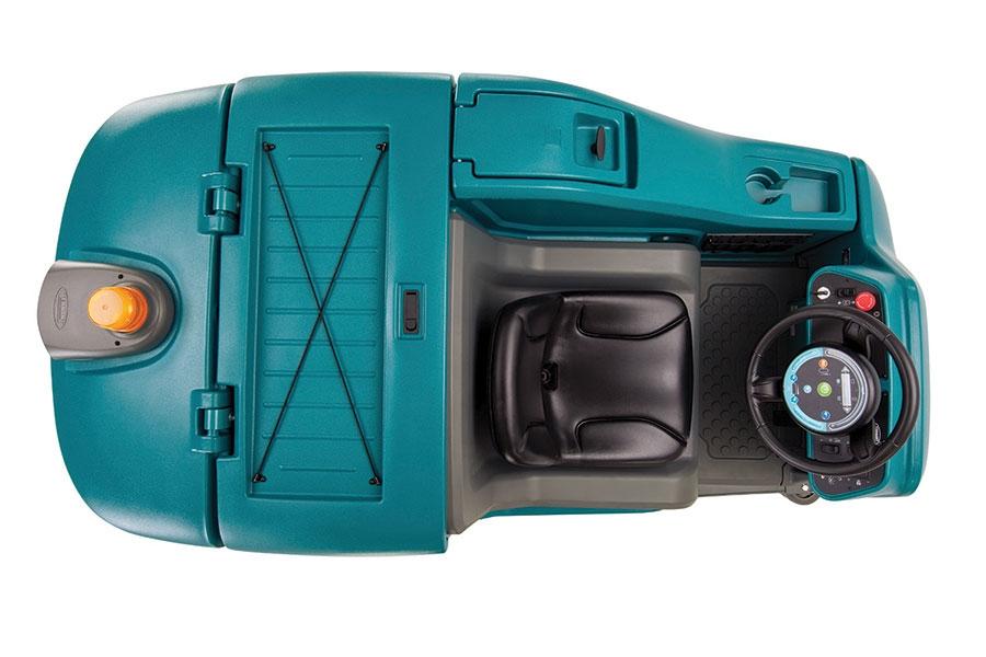Tennant T17 Ride On Scrubber Dryer