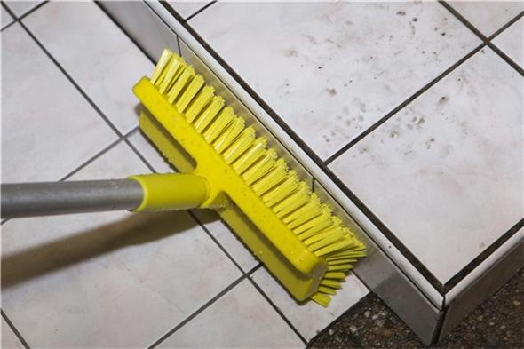 Vikan Medium Hi-Low Broom 265mm