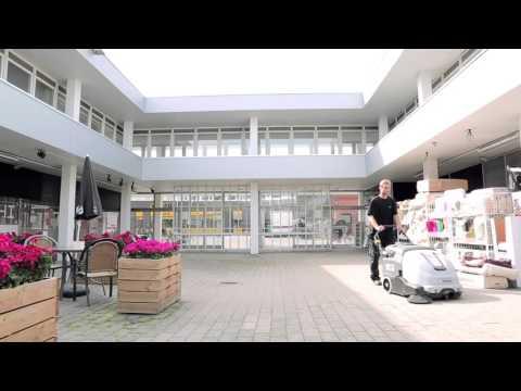 Nilfisk SW900 Sweeper 